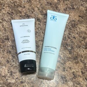 Arbonne Lot NEW Clear Future Deep Pore Acne Cleanser & USED ONCE Smoothing Glow